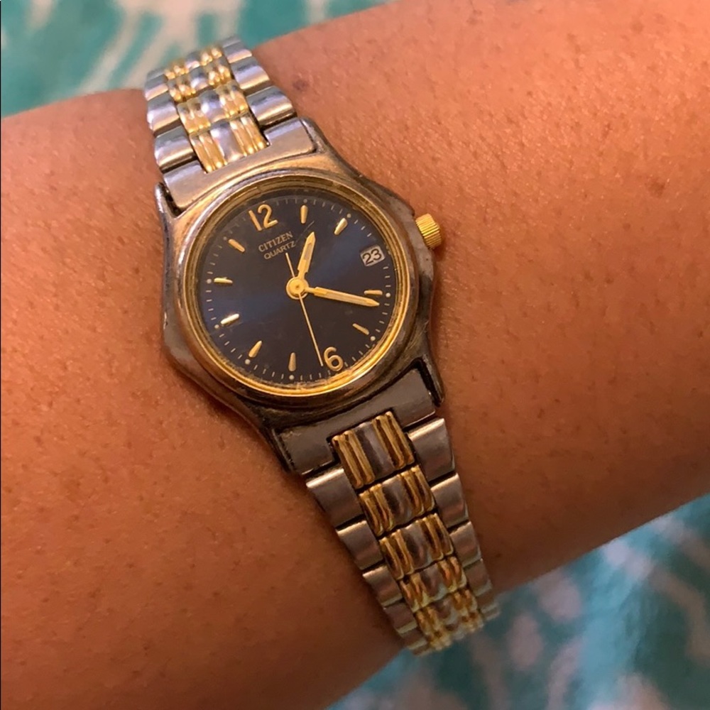 AUTHENTIC CITIZEN WATCH